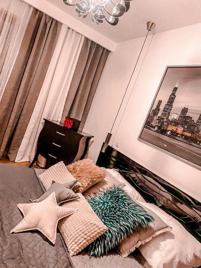 Apartament Solna 80 - Centrum Miasta Z Podziemnym Garazem Kielce Extérieur photo